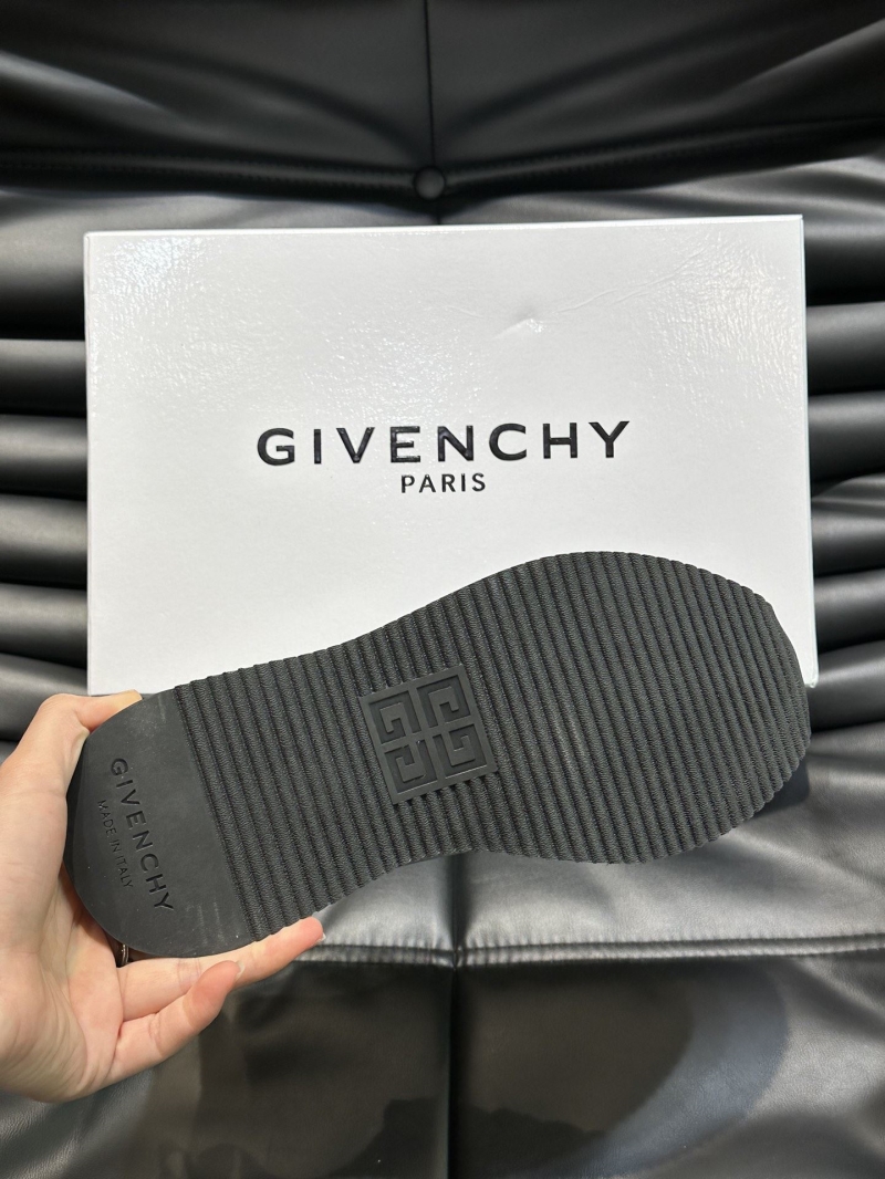 Givenchy Sneakers